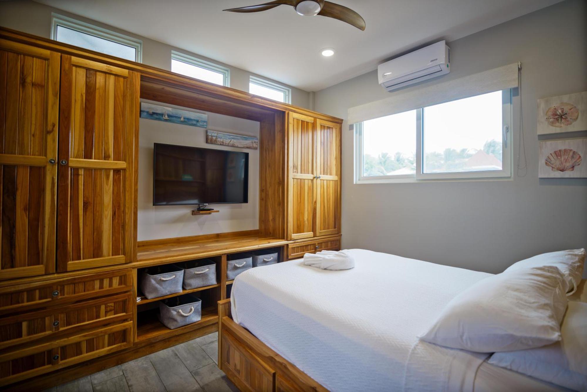 Ocean Breeze Hotel Placencia Екстериор снимка