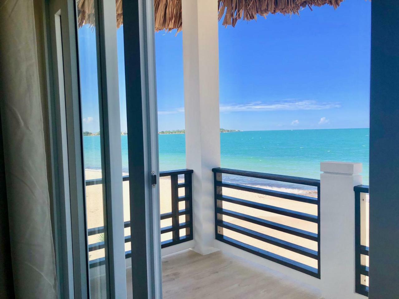 Ocean Breeze Hotel Placencia Екстериор снимка