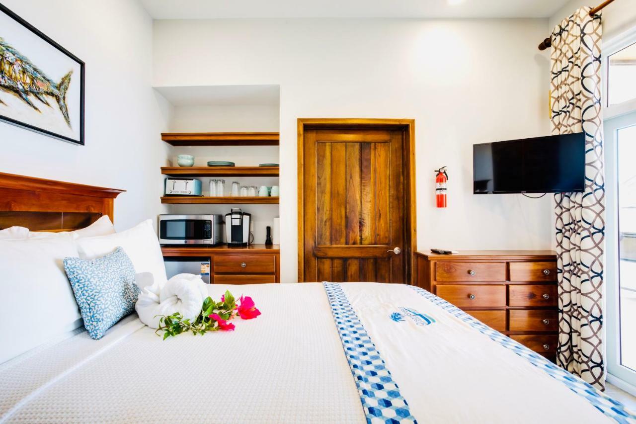 Ocean Breeze Hotel Placencia Екстериор снимка