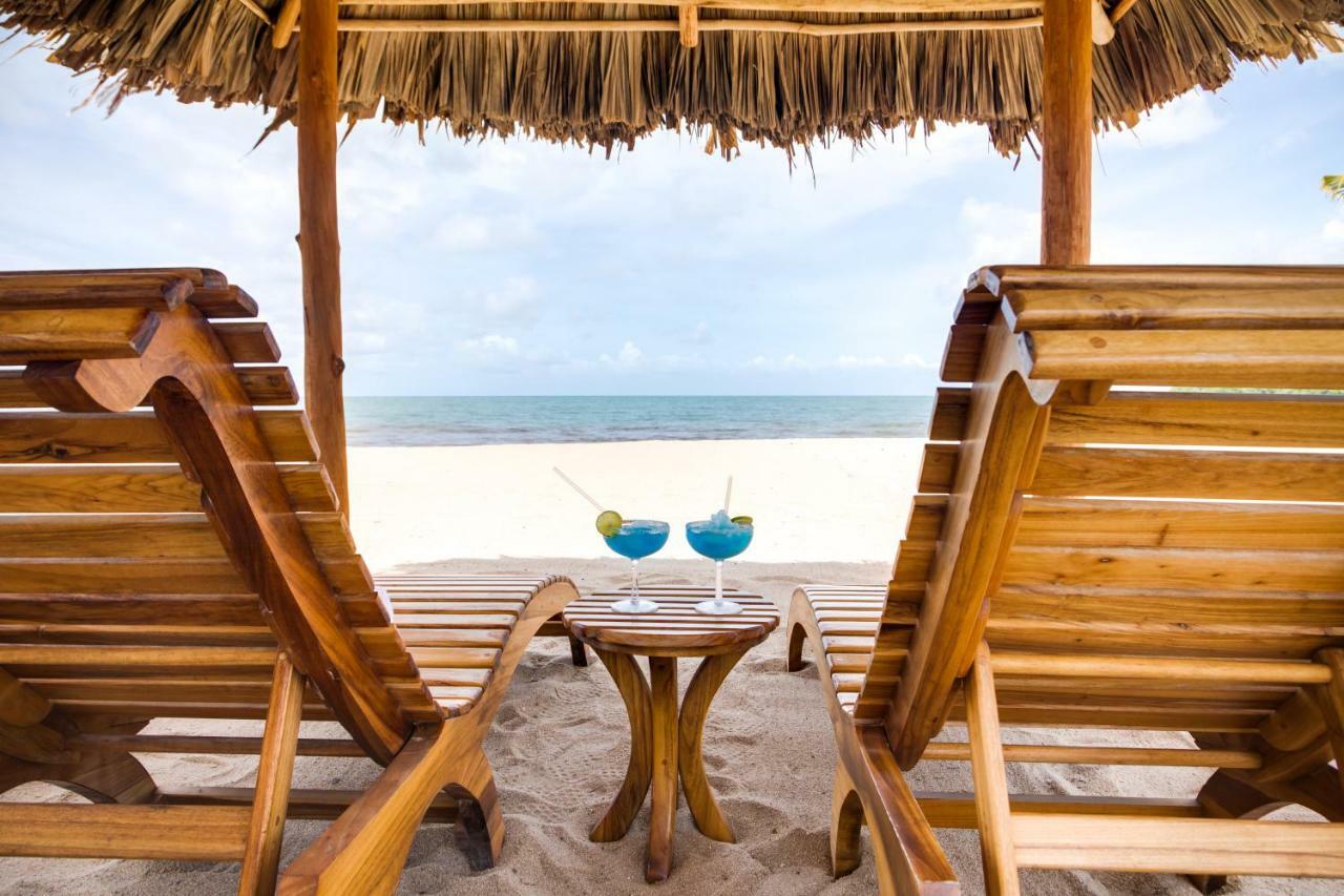 Ocean Breeze Hotel Placencia Екстериор снимка